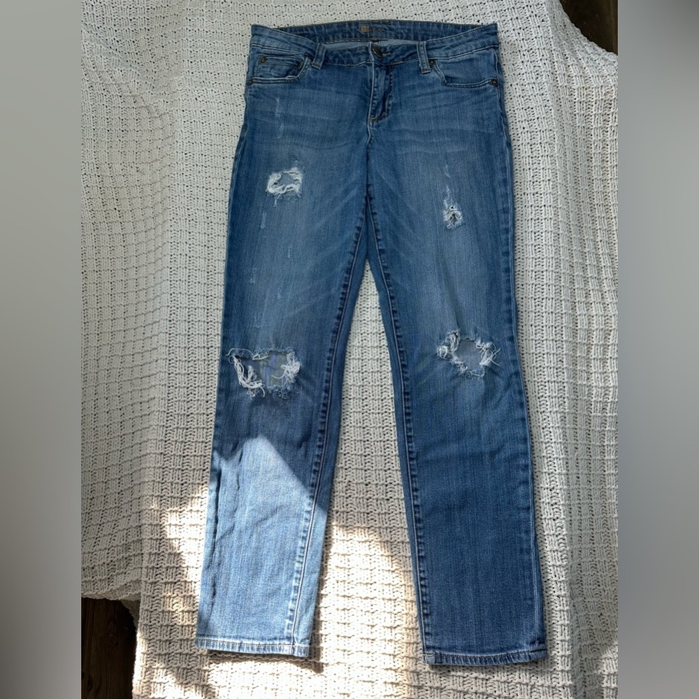 Kut from the Kloth Distressed Jeans Size 8 Style SP094MC6 Cut 110806 (D224)